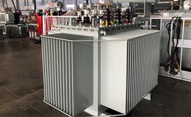 مجموعتان من المحولات بقدرة 4000 كيلو فولت أمبير جاهزة لغانا