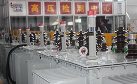 تنظيم جهد محولات التوزيع